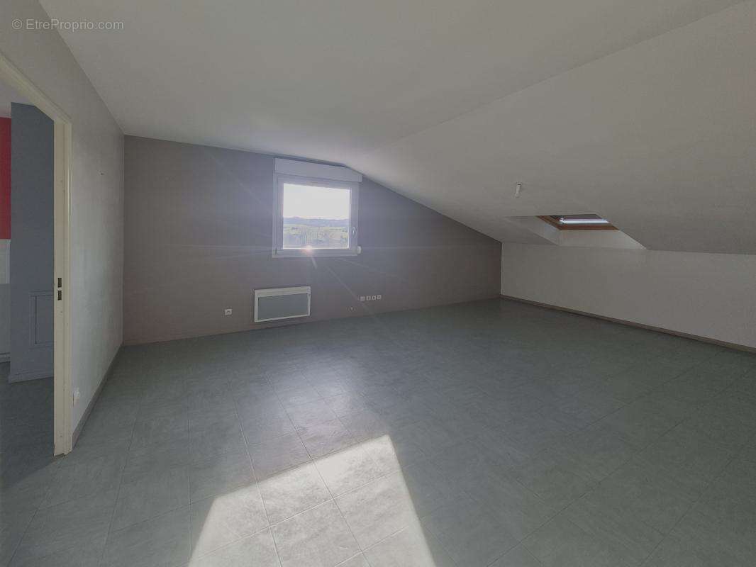 Appartement à VILLEFONTAINE