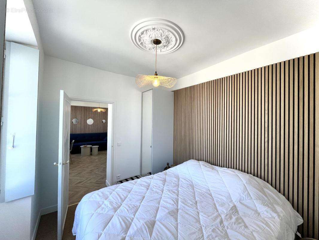 Versailles – Quartier Saint-Louis – Appartement 2 pièces renové - photo 8