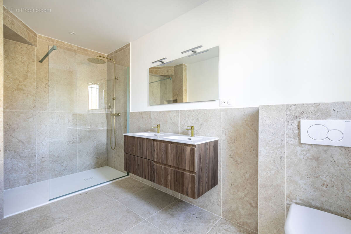 Maison à L'ETANG-LA-VILLE