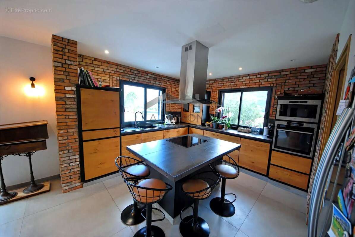 Maison à PORTO-VECCHIO