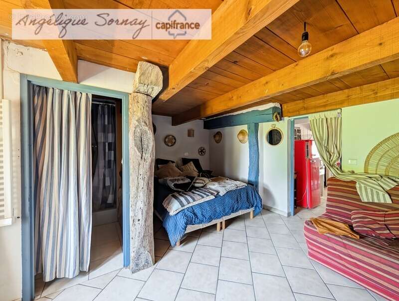 longère avec dépendances sur 3 115 m² – Francheville 39230 - photo 32