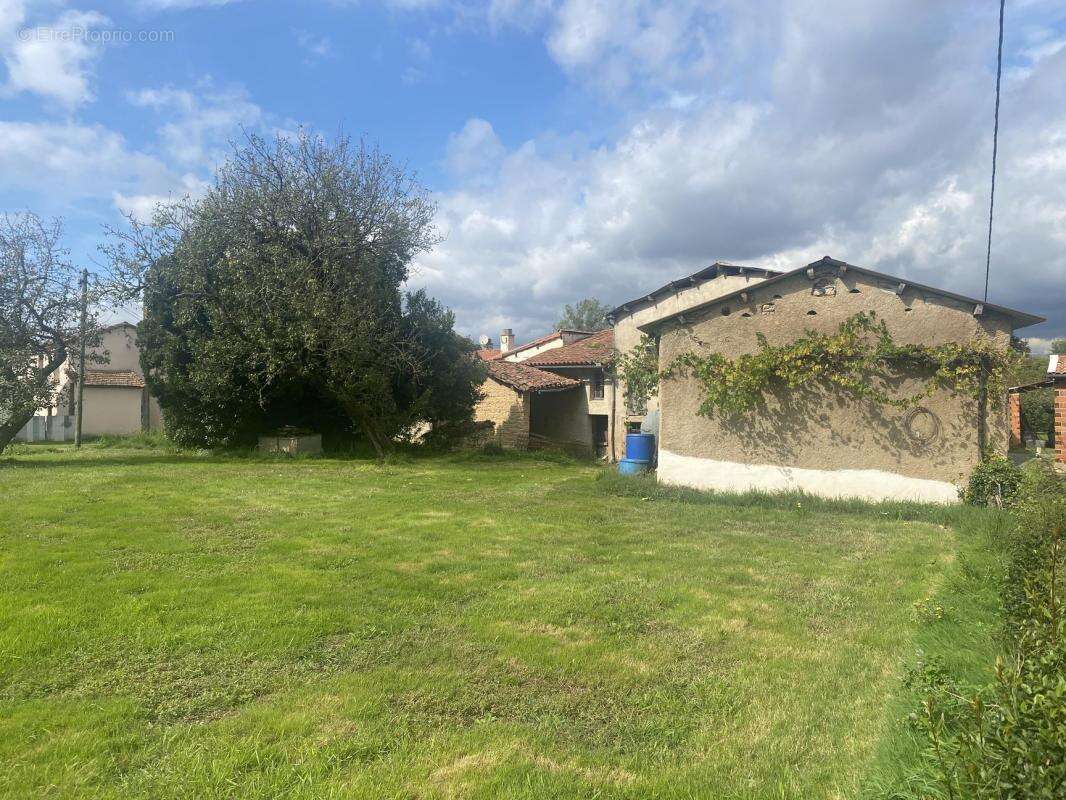 Maison à VILLEFRANCHE-D&#039;ALBIGEOIS