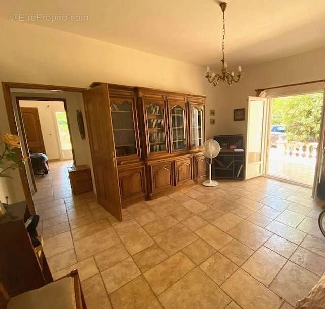 Maison à SOLLIES-PONT