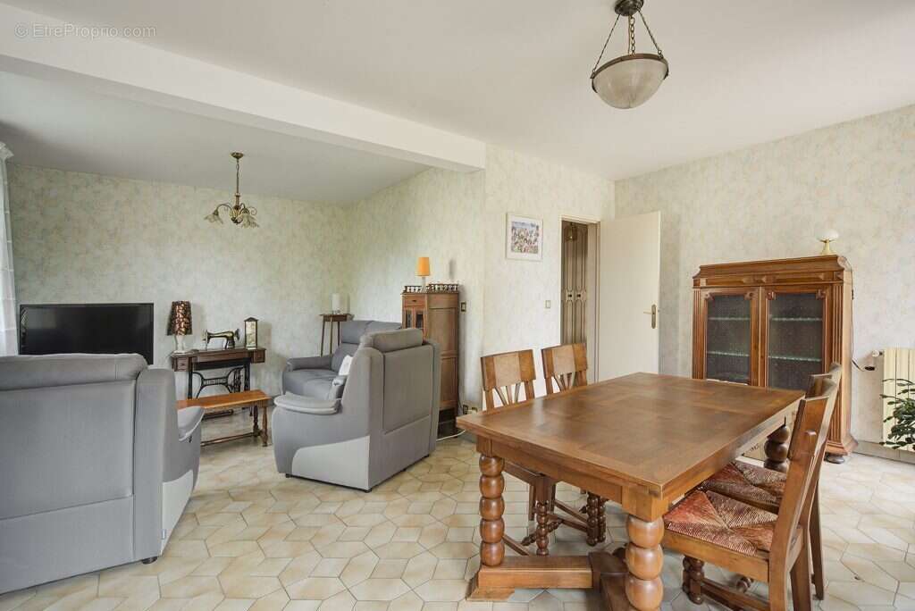 Maison à VILLENEUVE-TOLOSANE