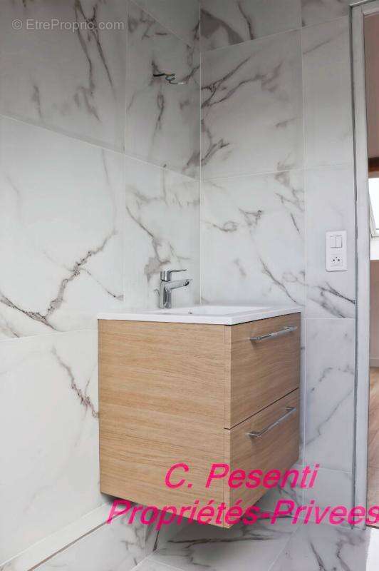 Maison à BUSSY-SAINT-GEORGES