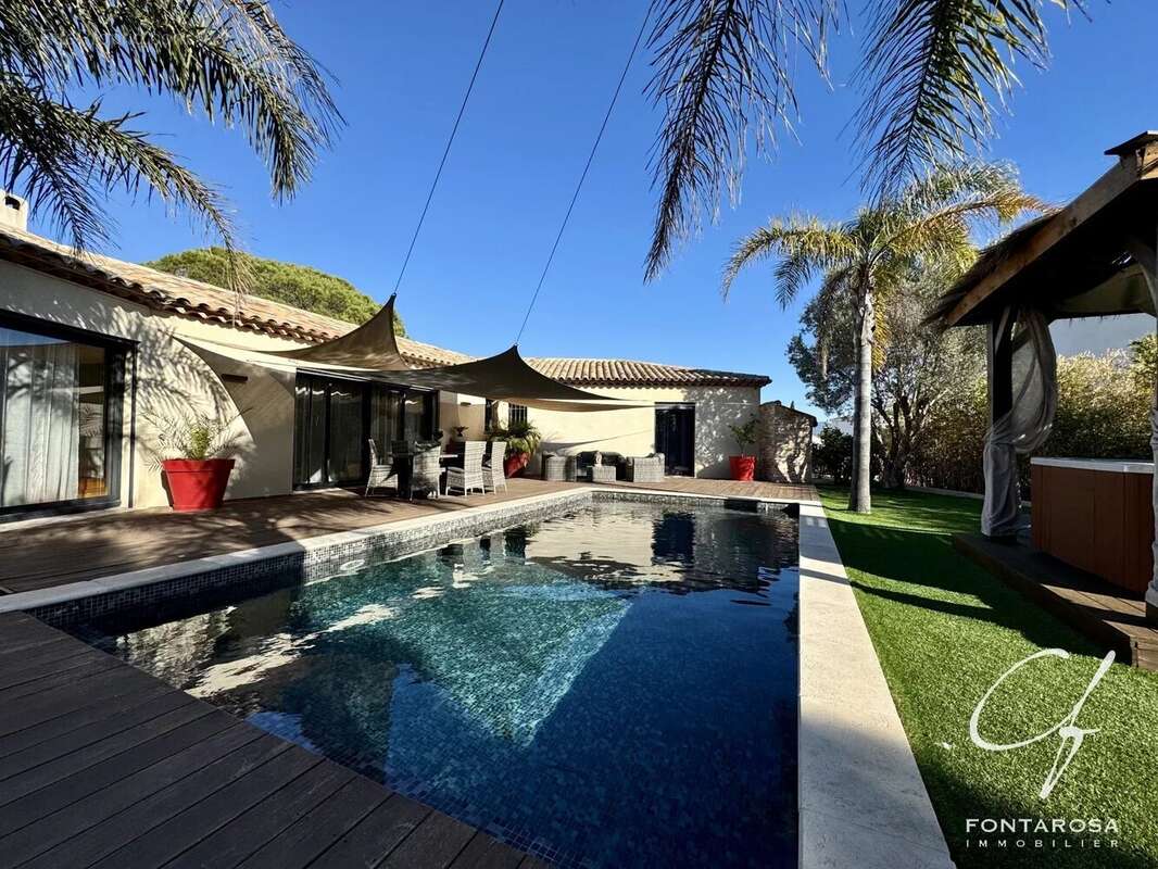 Maison à PUGET-SUR-ARGENS