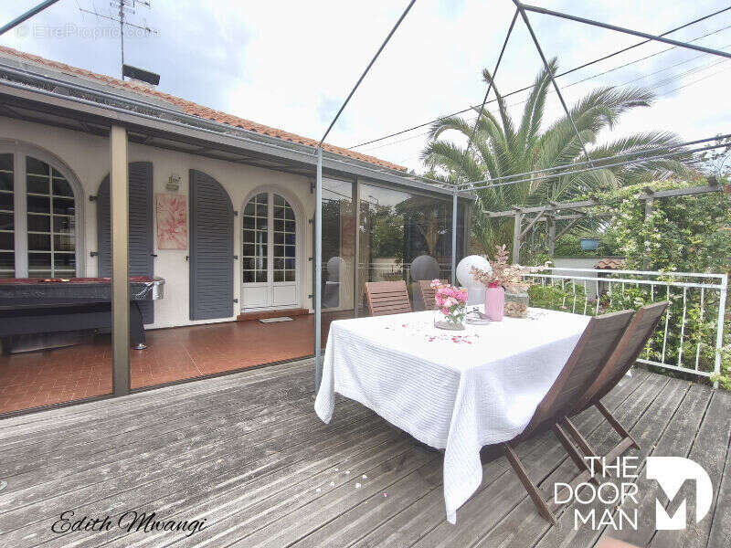 Maison à BRUGUIERES