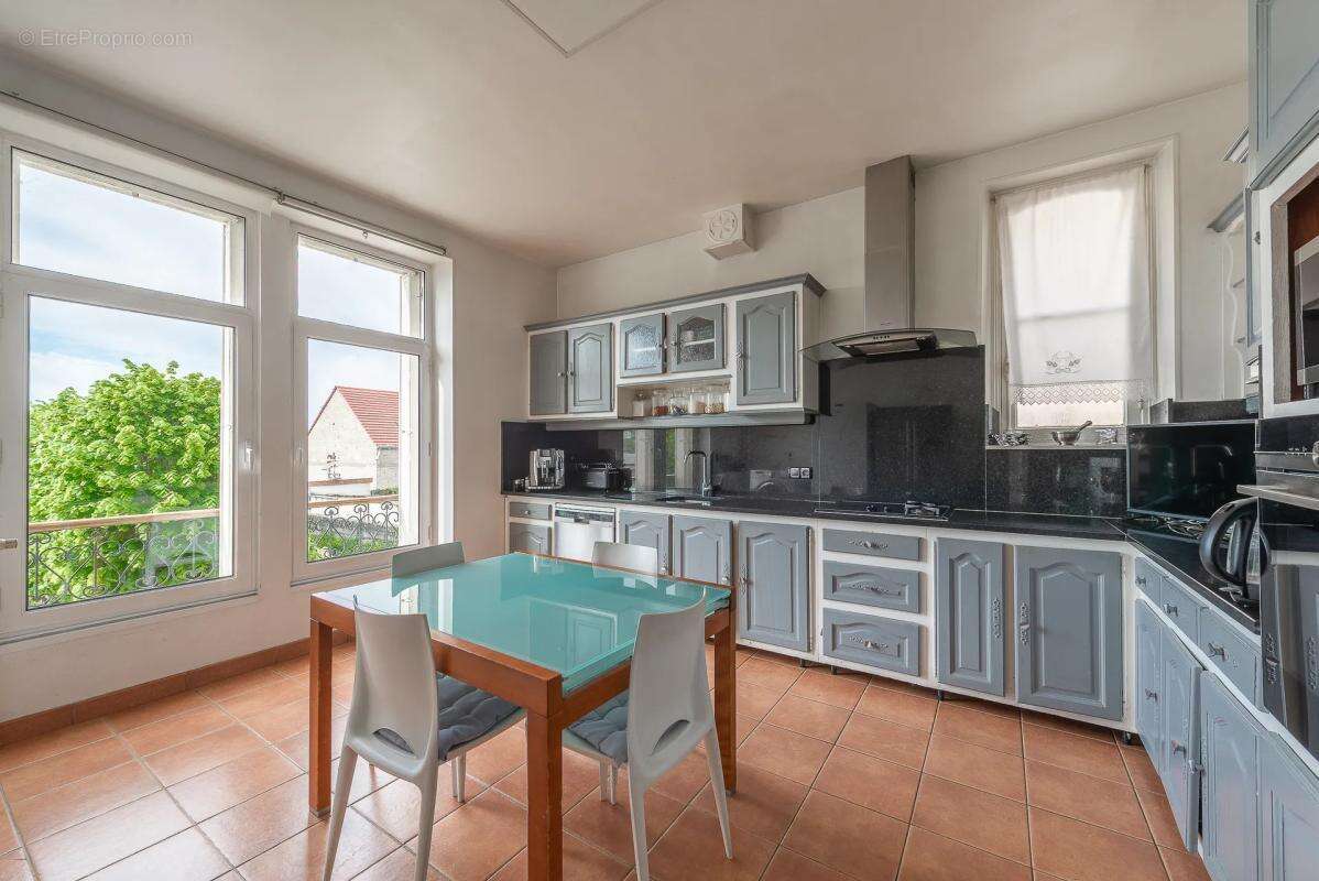 Maison à CHATEAU-THIERRY