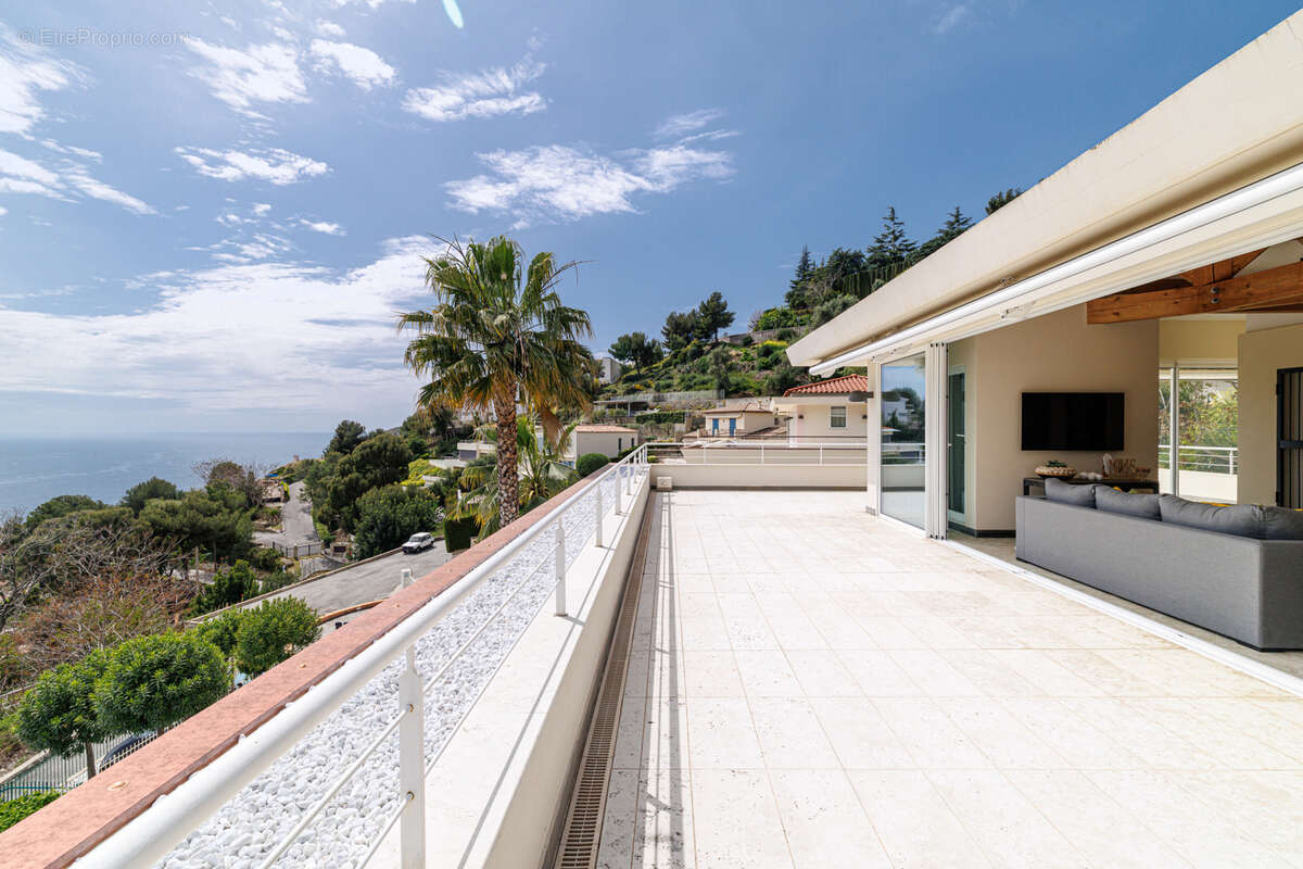Maison à EZE