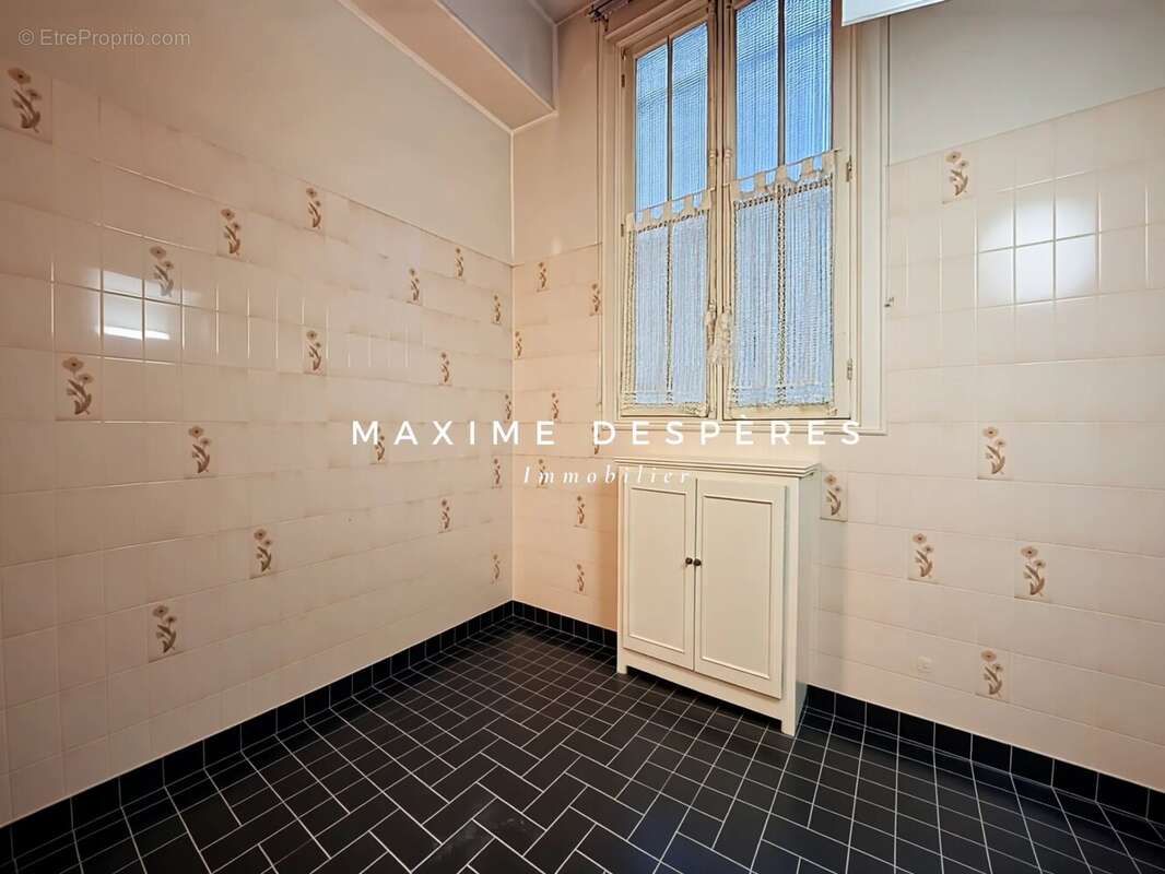 Appartement à PARIS-2E