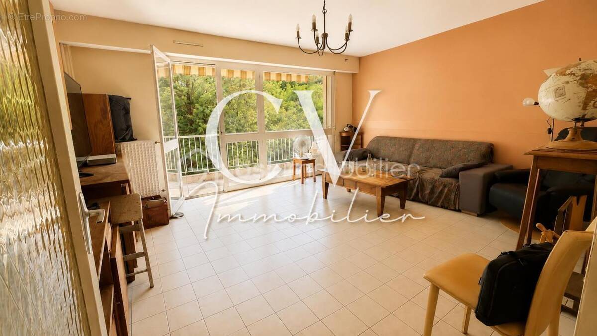 Appartement à OULLINS