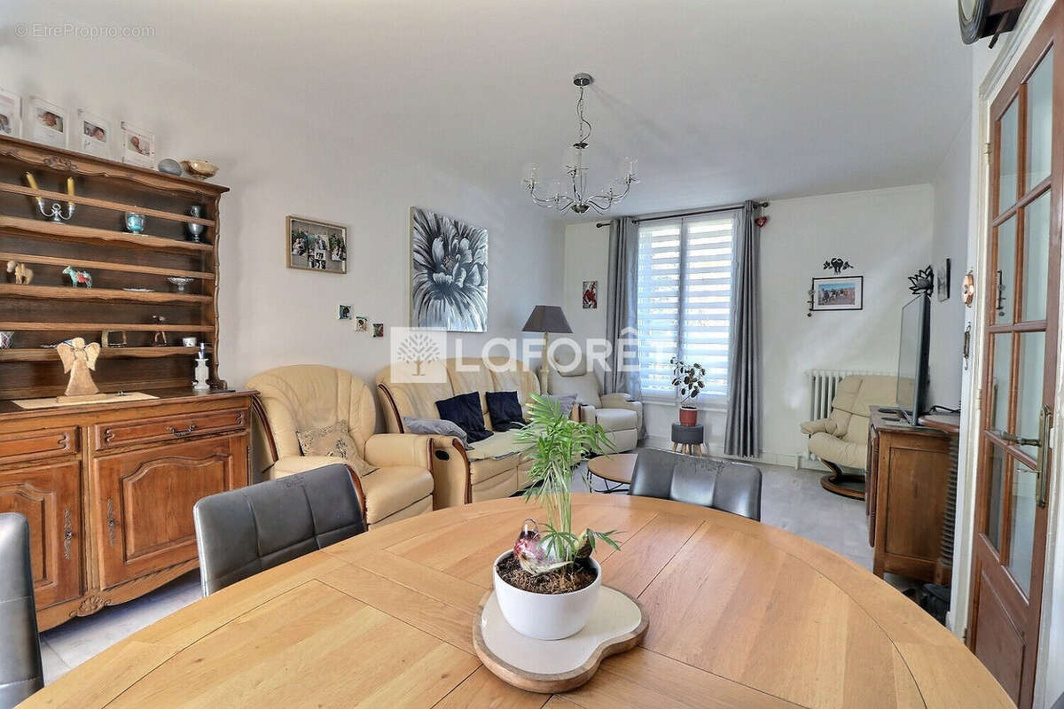 Maison à RUEIL-MALMAISON