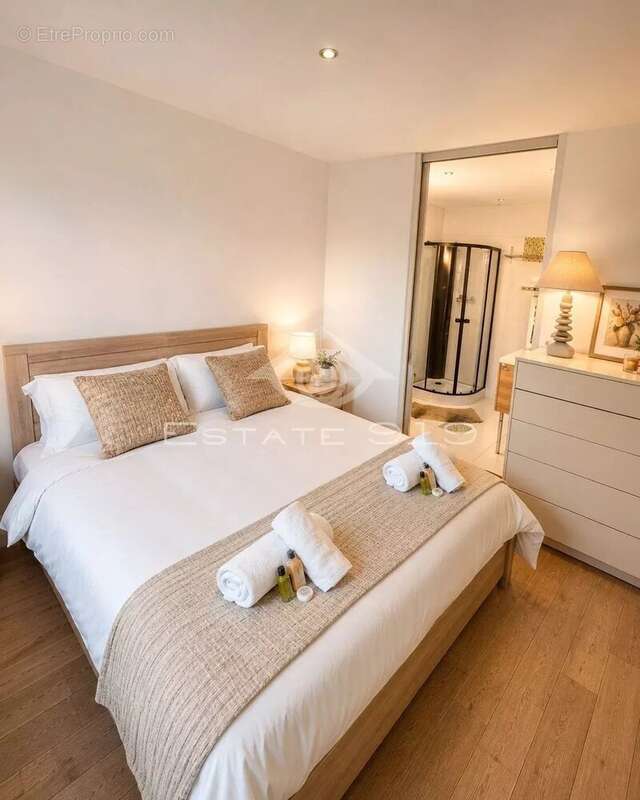 Maison à VALBONNE