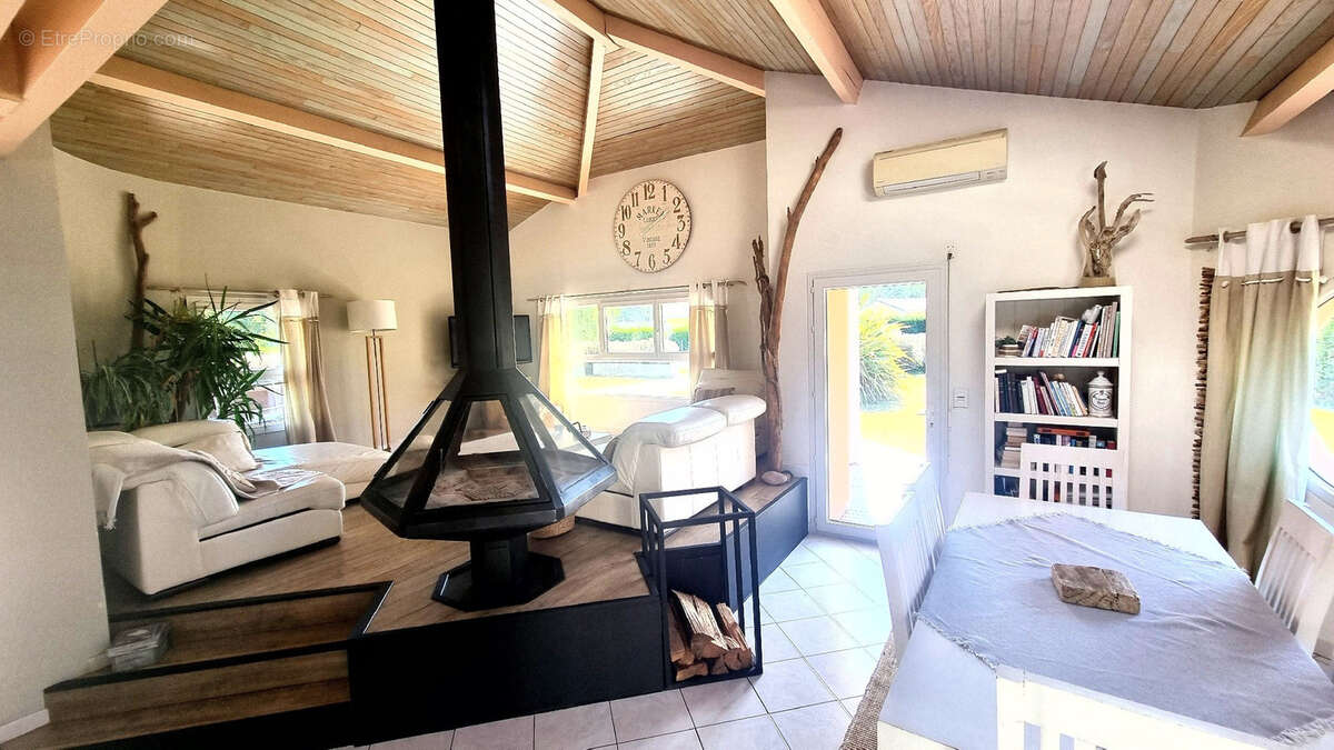 Maison à LIT-ET-MIXE