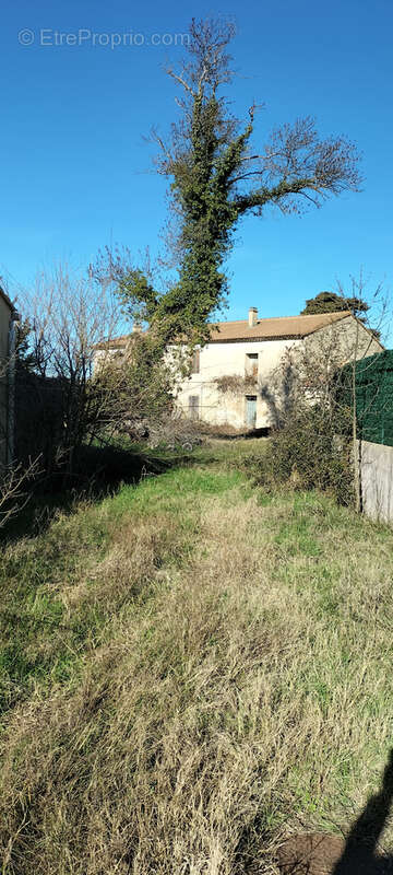 Maison à L'ISLE-SUR-LA-SORGUE