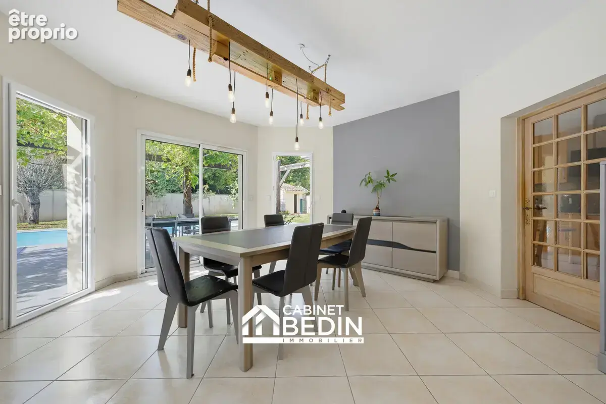 Maison 6 pièces 200 m² à vendre à Merignac (33700) - photo 2