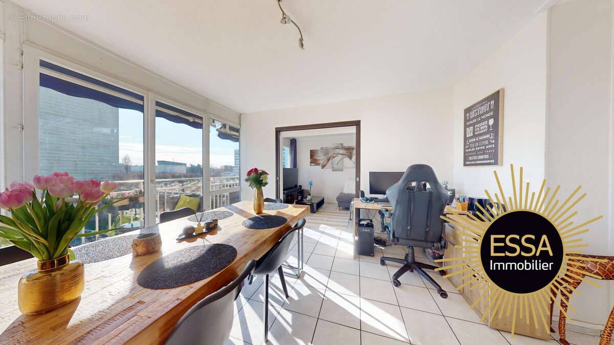 Appartement à VELIZY-VILLACOUBLAY