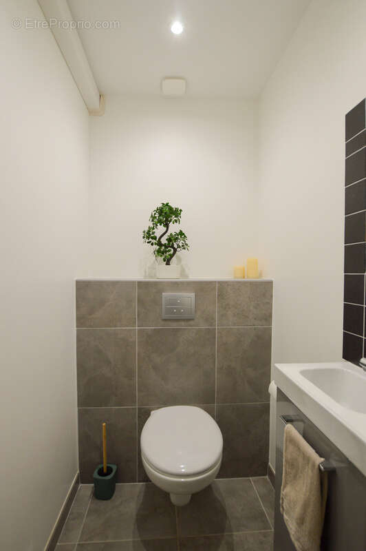 Maison à LA ROCHE-MAURICE