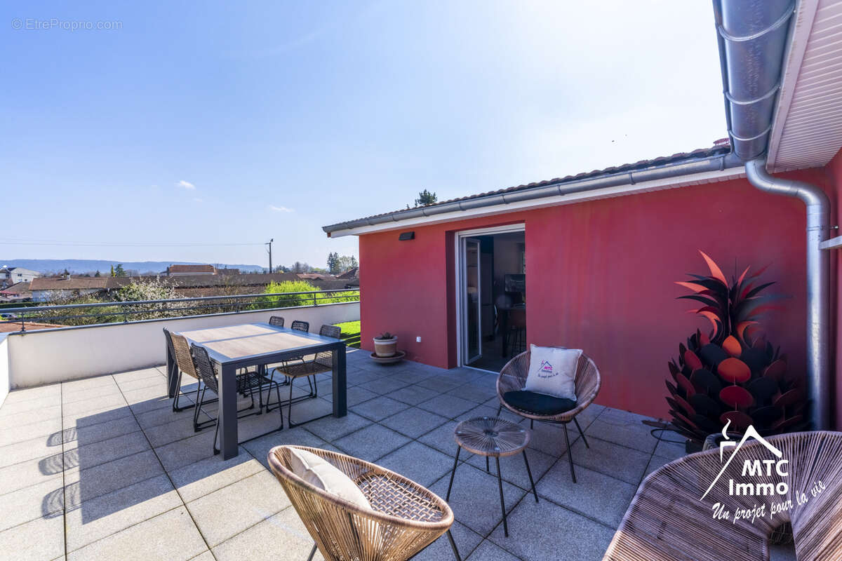 Appartement à LOYETTES