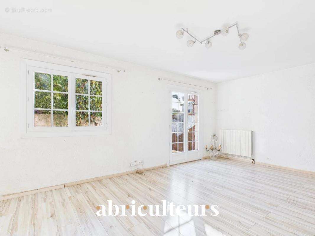 Maison à VILLENEUVE-LOUBET