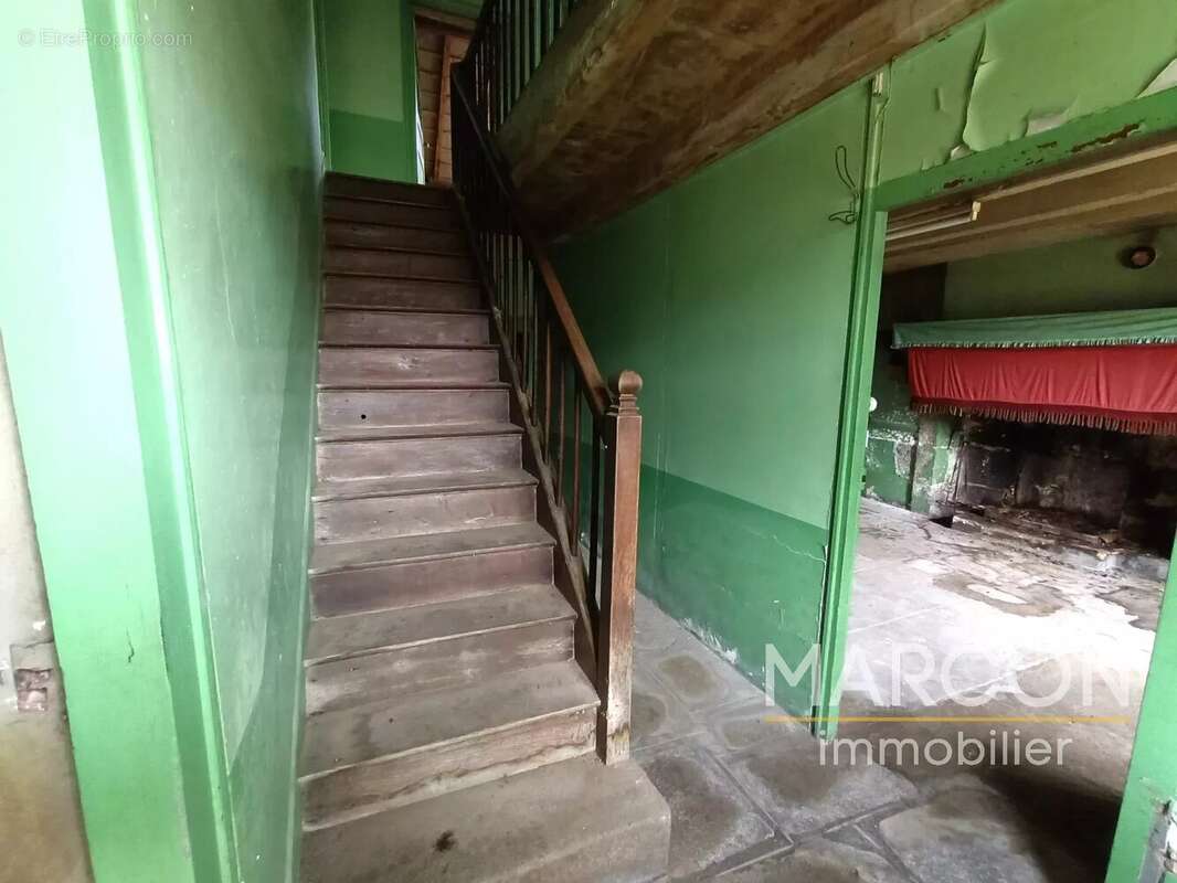 Maison à SAINT-GEORGES-LA-POUGE