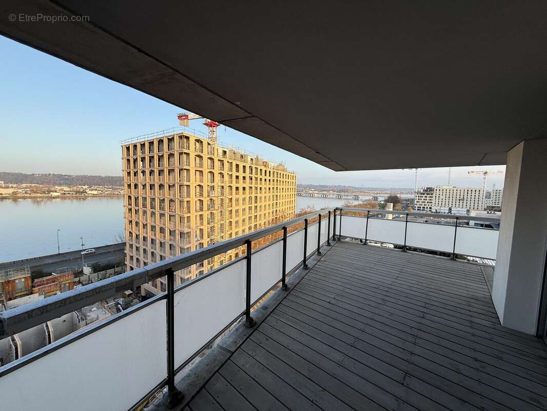Appartement à BORDEAUX