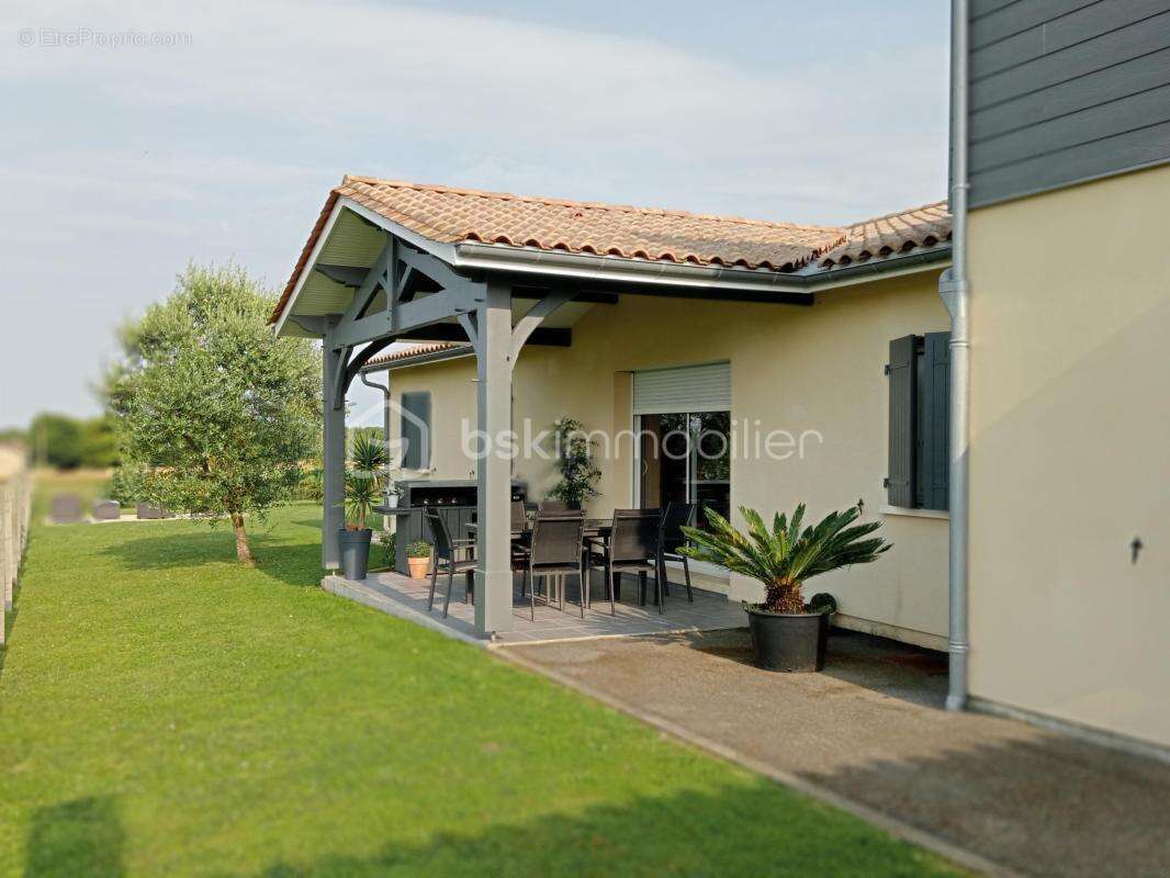 NOUVEAU PRIX - Maison familiale clé en main à Bayas - 144 m² - Aucun travaux - photo 15