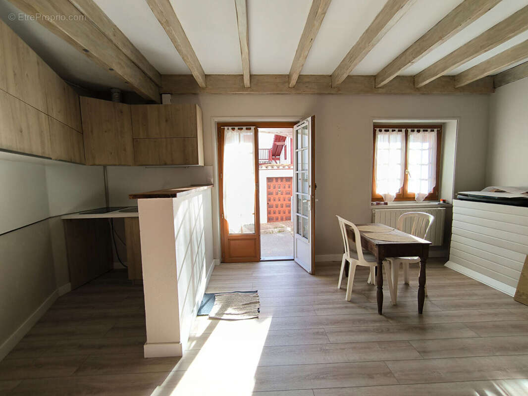 Appartement à CIBOURE