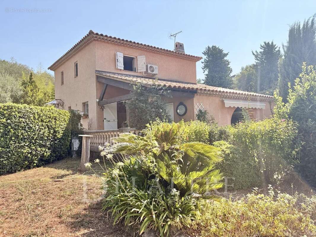 Maison 120 m² à Opio  - photo 6