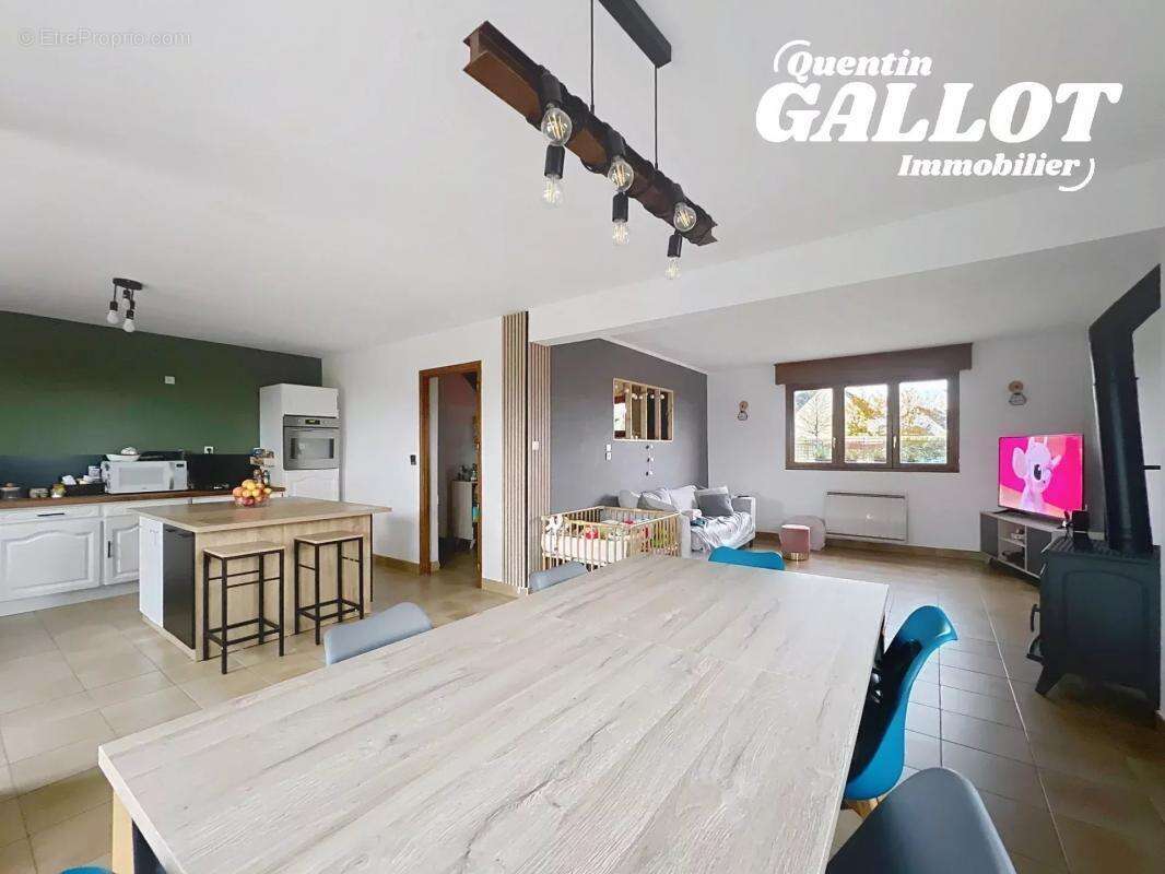 Maison à CAPPELLE-BROUCK