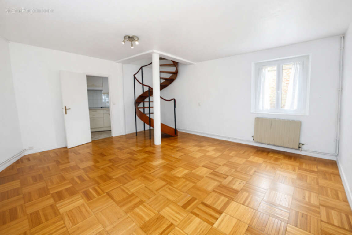 Appartement à CREPY-EN-VALOIS