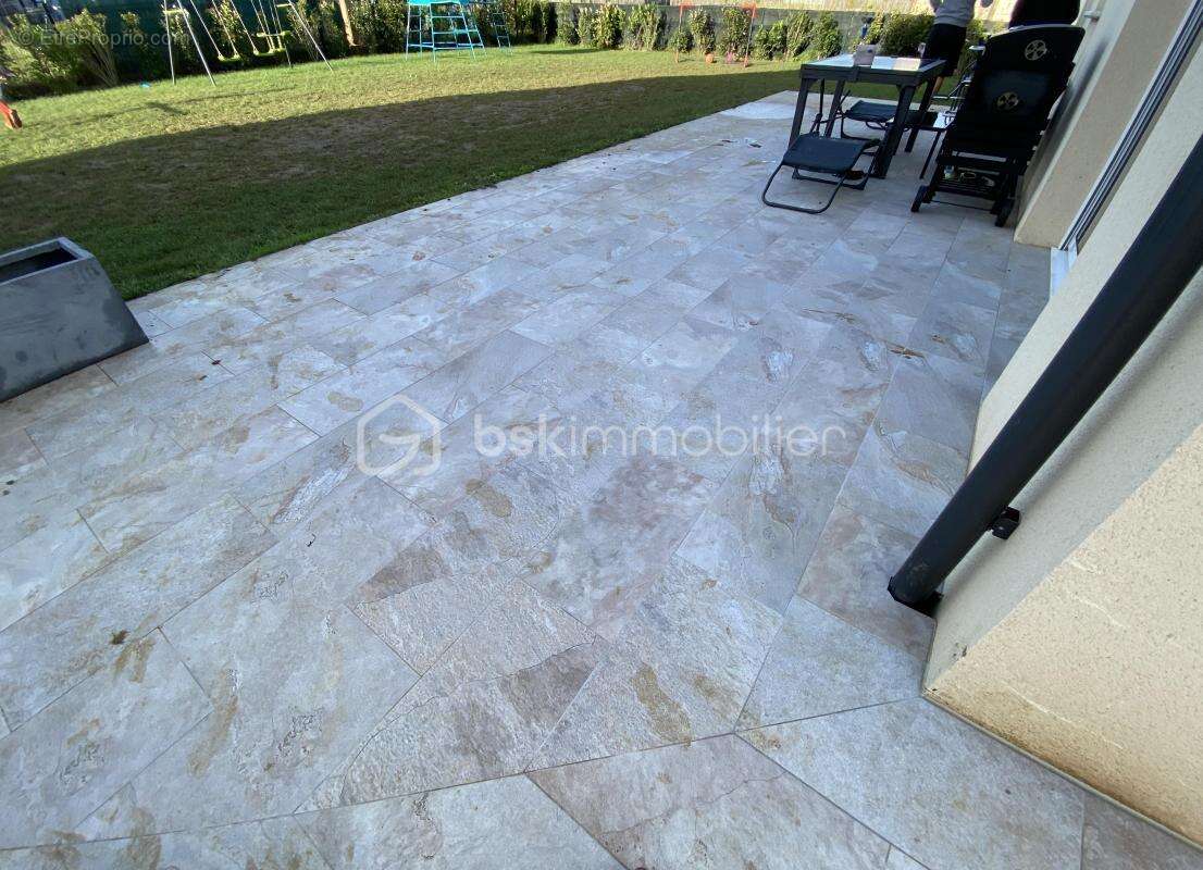 Maison à BRETTEVILLE-SUR-ODON