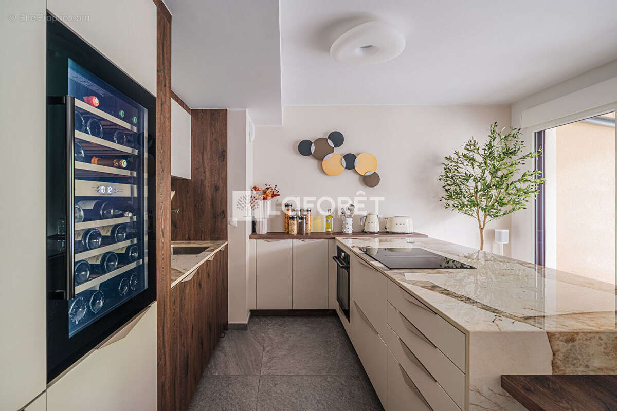 Appartement à CHALLES-LES-EAUX
