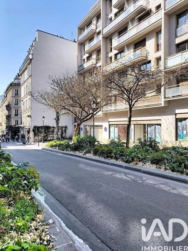 Photo 1 - Parking à PARIS-9E