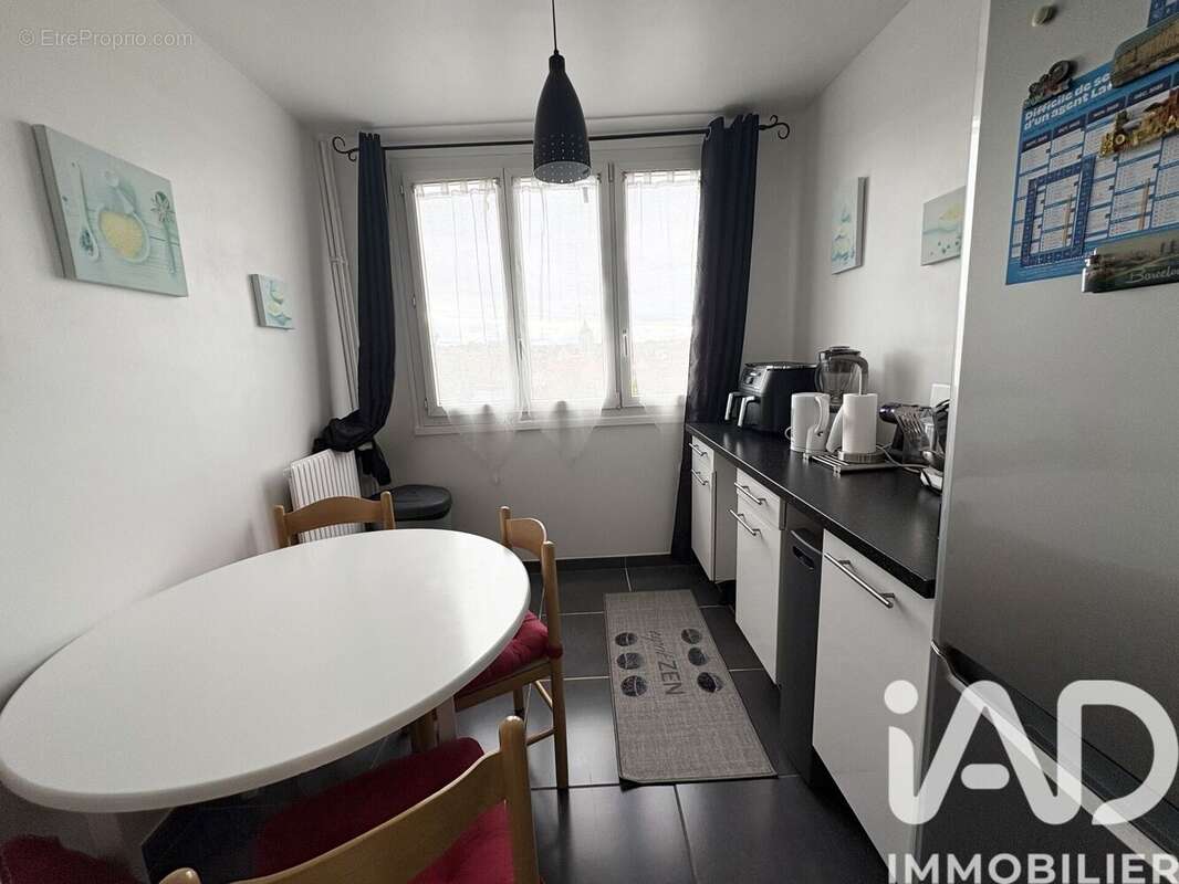 Photo 8 - Appartement à CORBEIL-ESSONNES