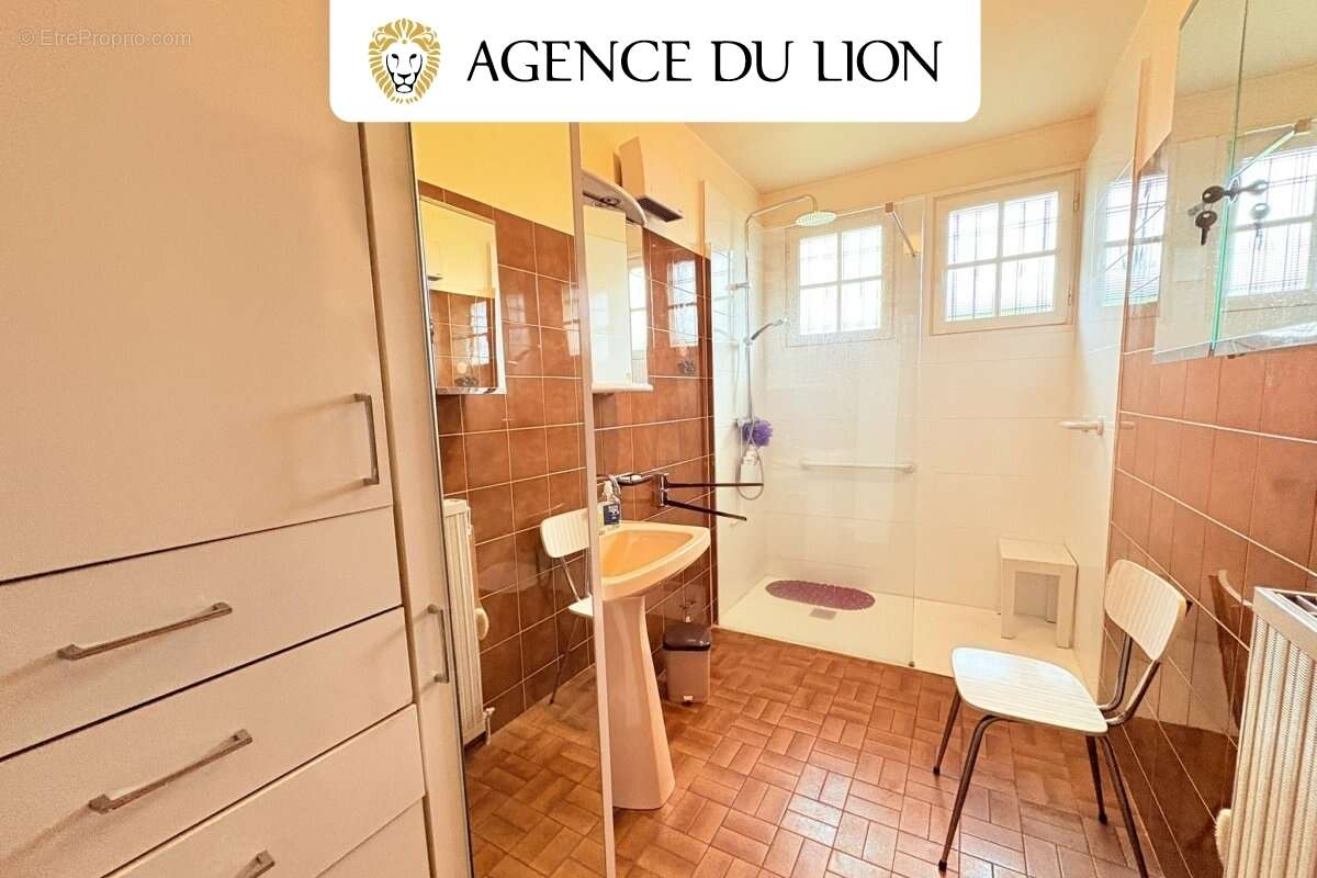 Maison à VERT-EN-DROUAIS