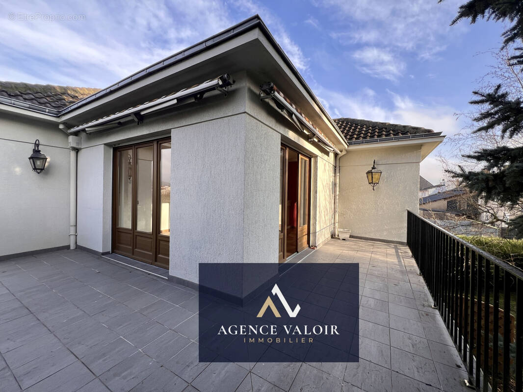 Appartement à FAMECK