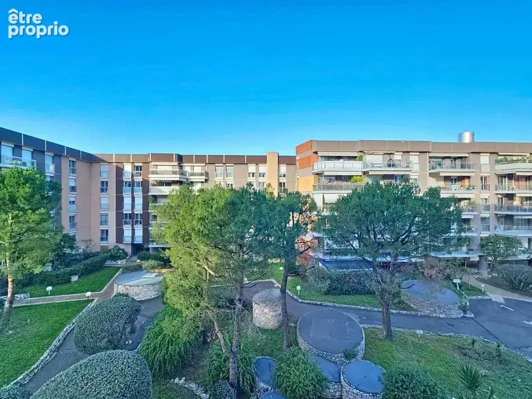 Nice - riquier/coulee verte - 5 pieces - 2 terrasses - calme absolu - vue degagee - parking - rare - photo 9