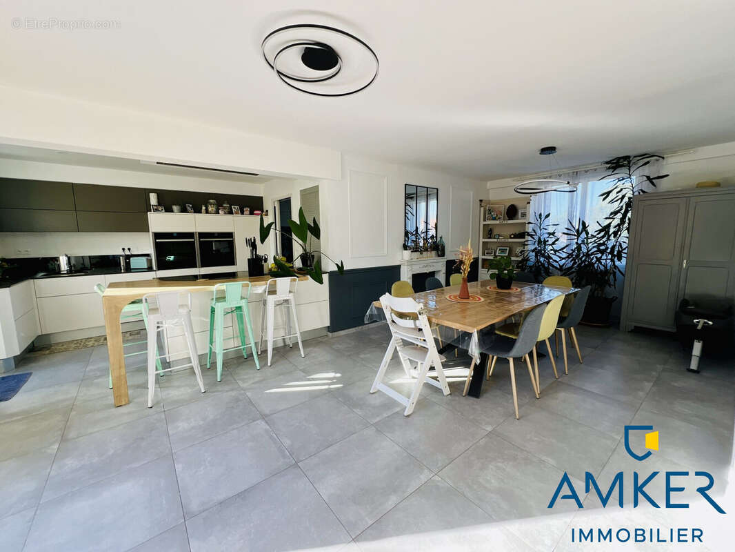 Maison à SAINT-JULIEN-DE-CONCELLES