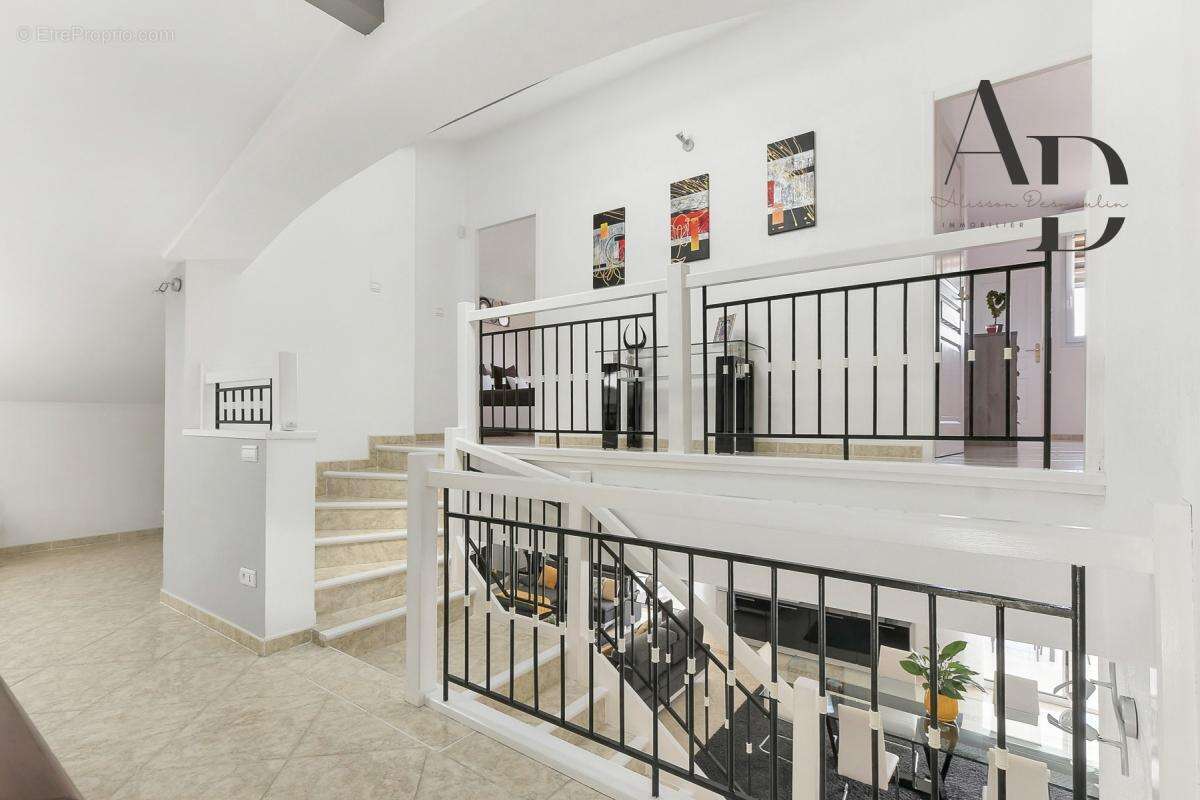 Maison à CASTELGINEST