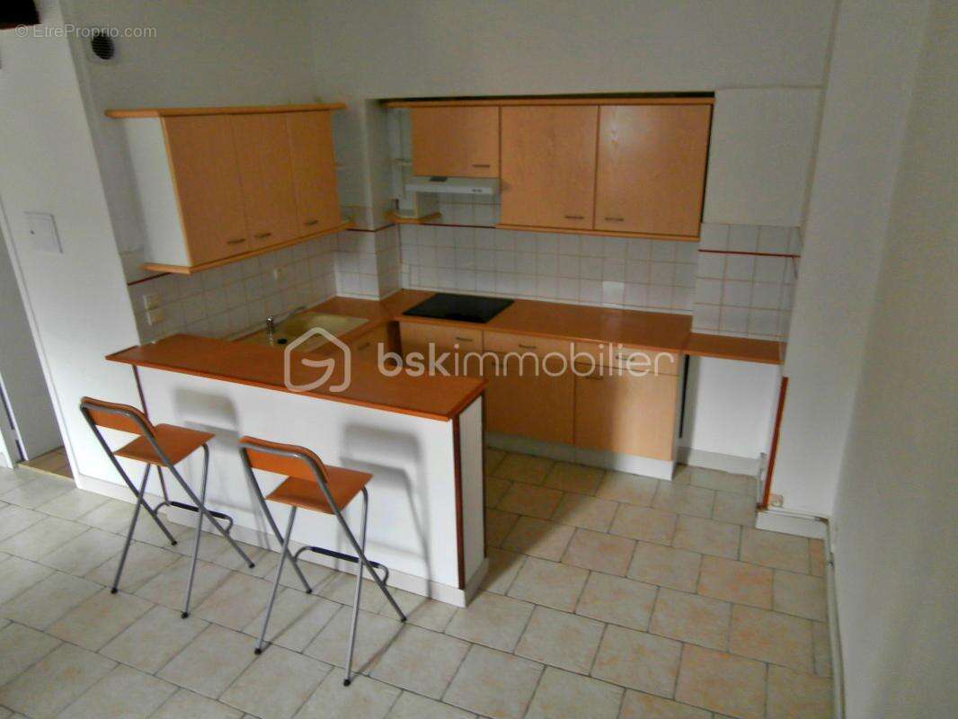 Appartement à LA CHAPELLE-EN-SERVAL