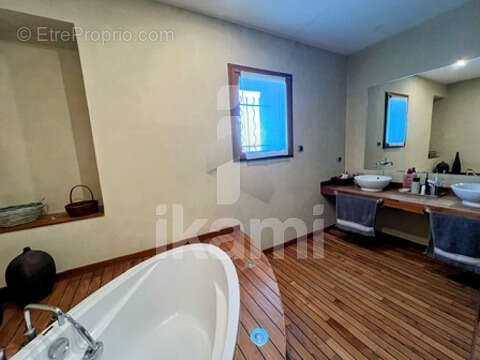 Maison à BOURG-DE-PEAGE