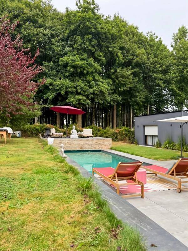 Maison à LA CHAPELLE-CHAUSSEE