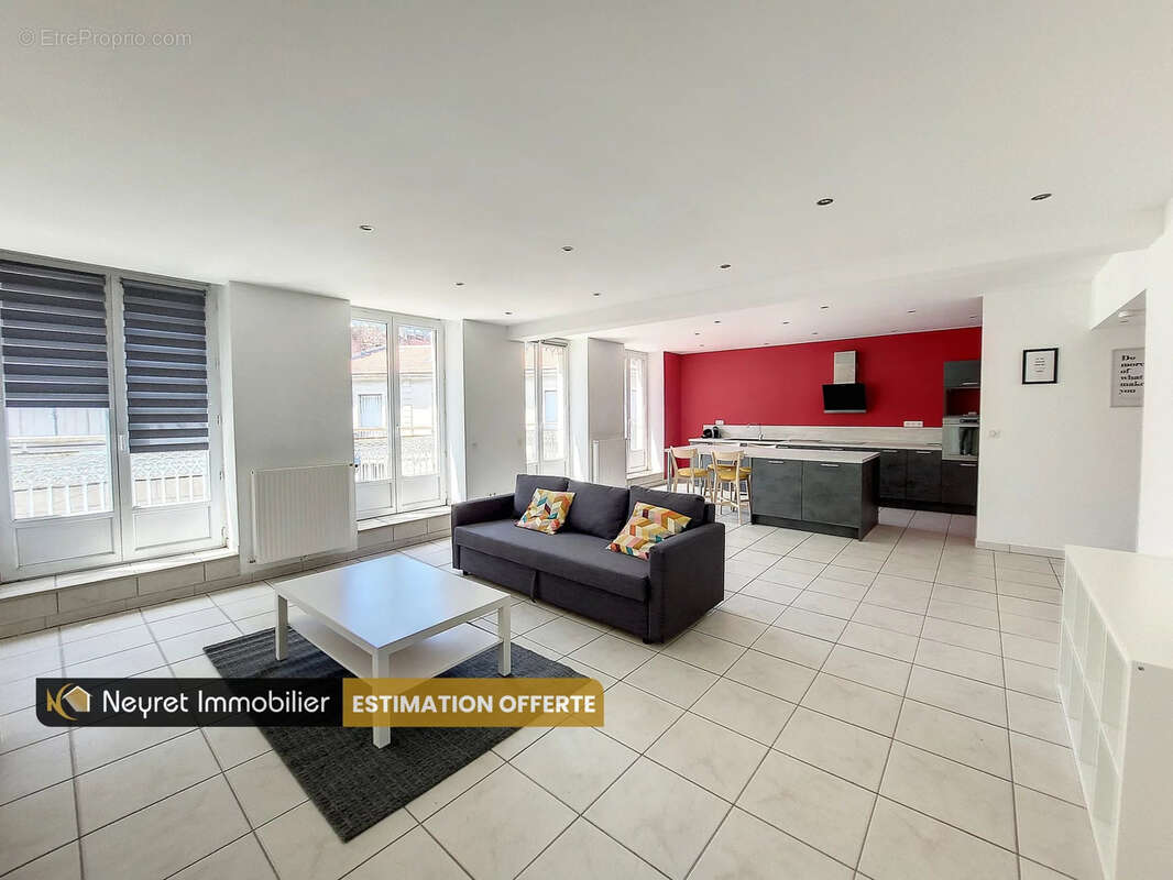 Appartement à SAINT-ETIENNE