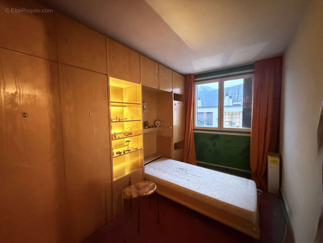 Appartement à FONTAINE