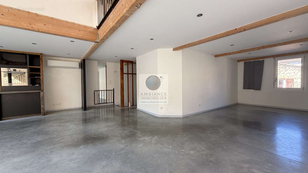 Maison à LIVRON-SUR-DROME