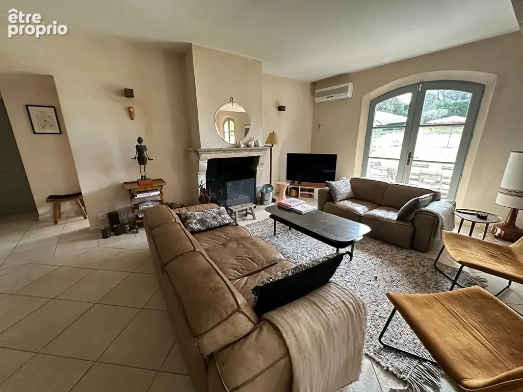 Vente Aix nord  proche Venelles LC Gestion vous propose une maison individuelle traditionnelle de 178m² sur 1800m² de terrain av - photo 3