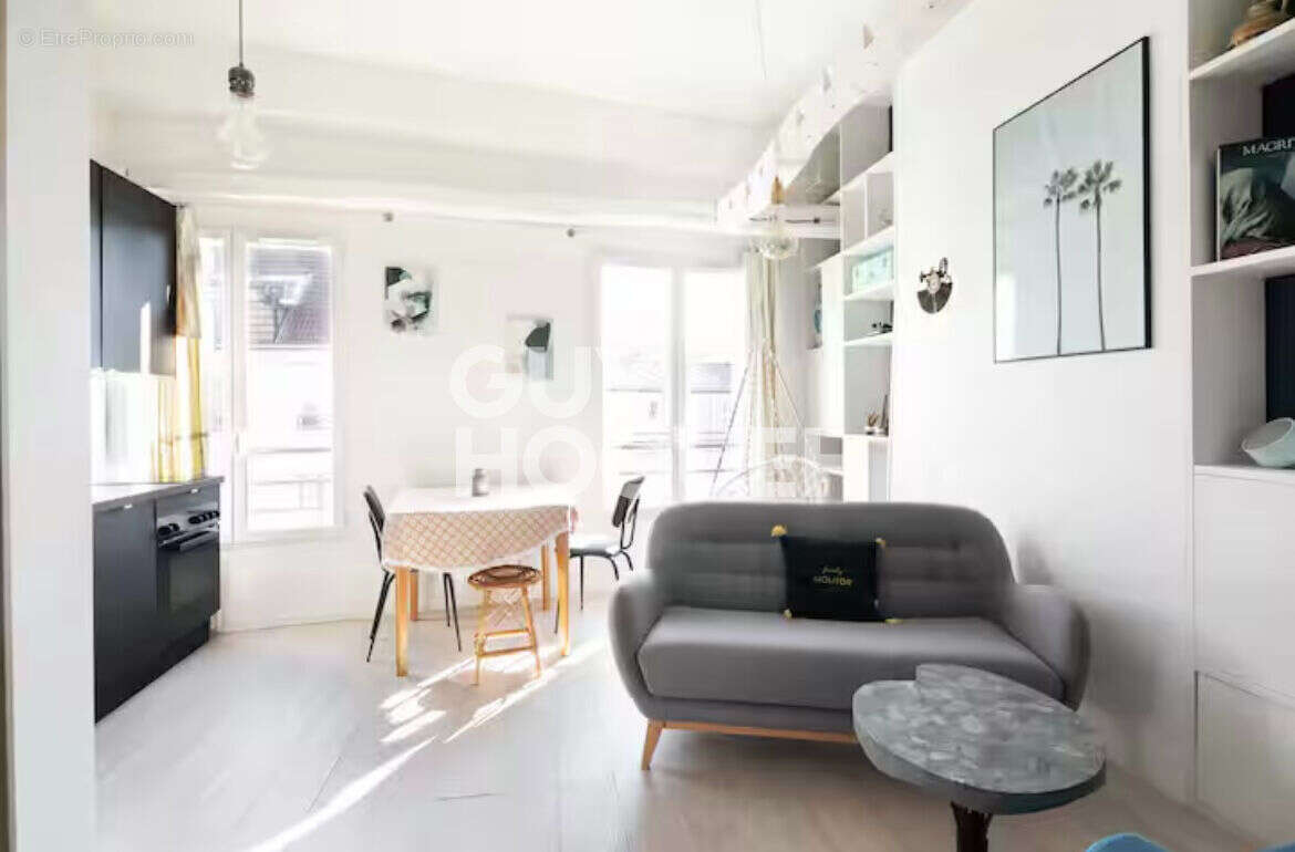 Appartement à PARIS-20E