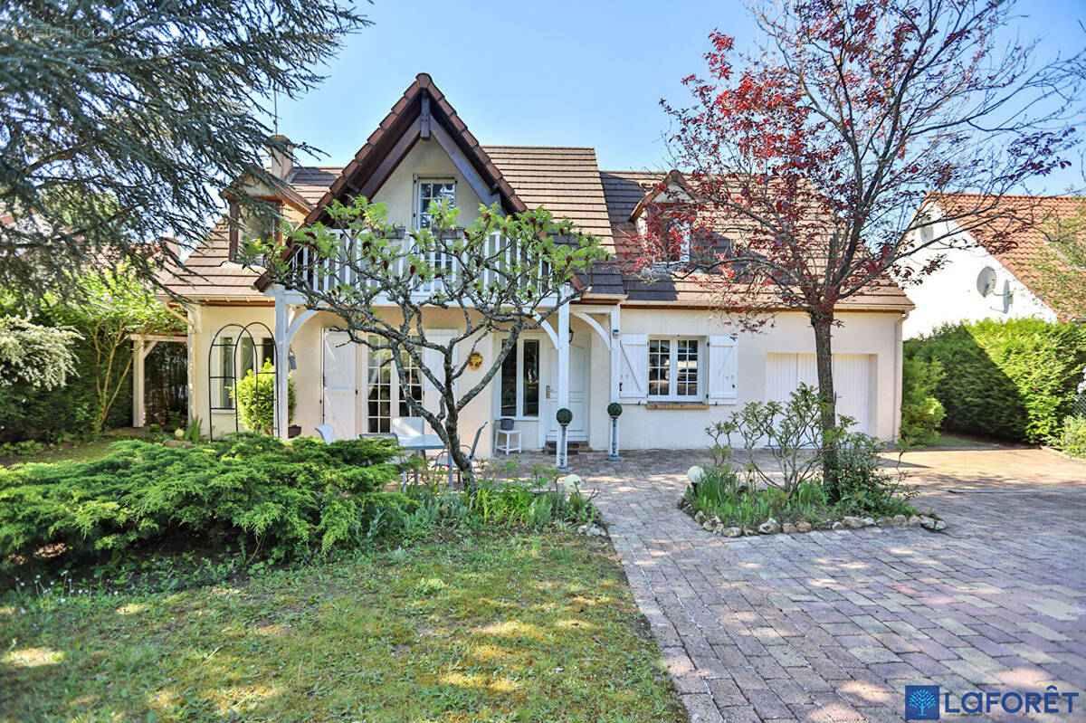 Maison à VILLIERS-SAINT-FREDERIC