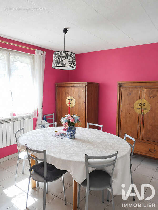 Maison 141 m² à Brunelles  - photo 7
